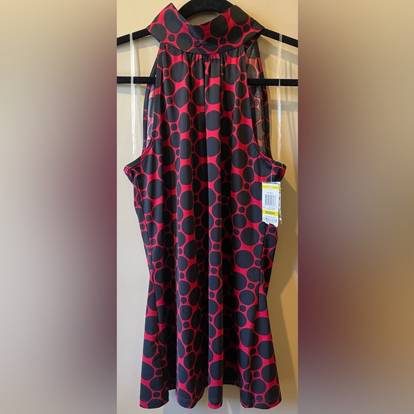 I•N•C Women’s High Neck Halter top - Medium - NWT - Black/Red - Picture 4 of 8